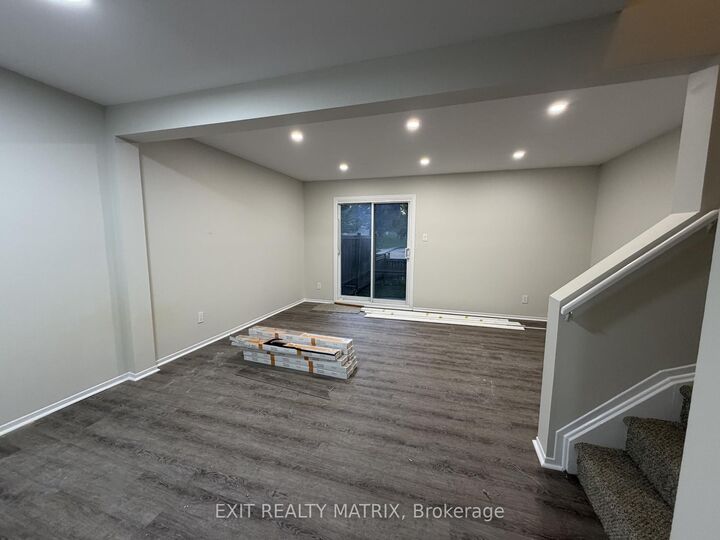 Property Photo: 2622 Pimlico Crescent 123 ON K1T 2A8