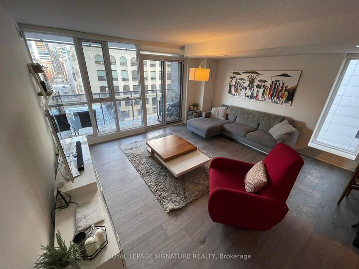295 Adelaide Street W 414 — photo 1