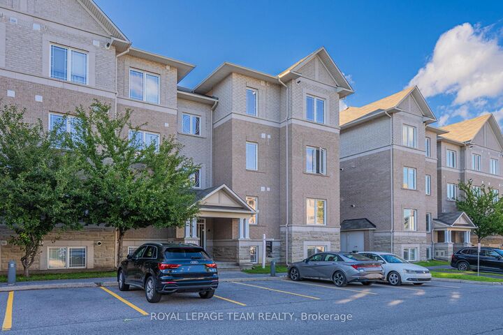 Property Photo: 369 Paseo Private 2 ON K2G 4N7