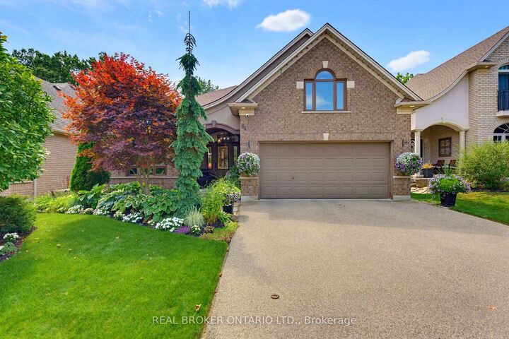 64 Carmichael Crescent — photo 1