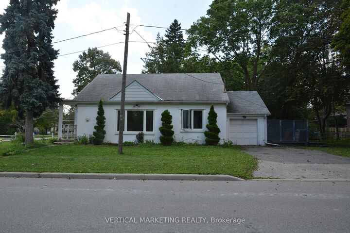 Property Photo: 30 Highland Park Boulevard ON L3T 1B1