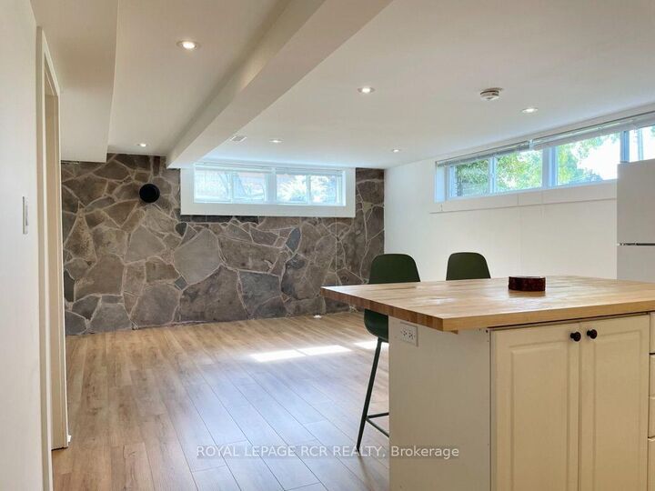 Property Photo:  18 Watts Crescent  ON L9Y 4A5 