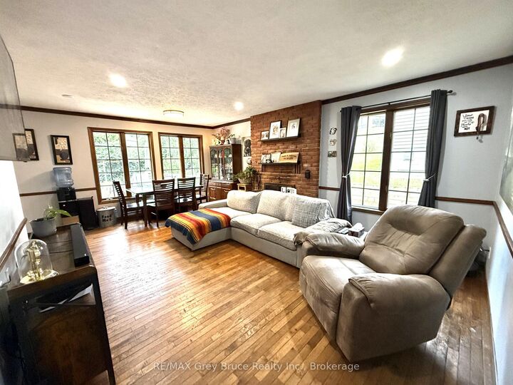 Property Photo: 840 4th Street E ON N4K 1B6