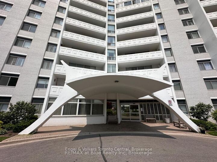 Property Photo: 15 Towering Heights Boulevard 502 ON L2T 3G7