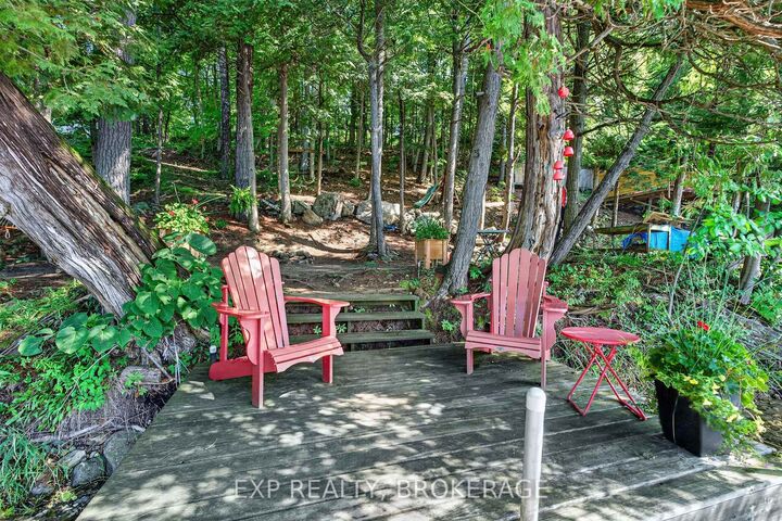 Property Photo: 328 Hillcrest Lane ON K0H 2V0