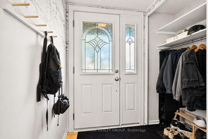 Property Photo: 932 Beauclaire Drive ON K1C 2J3