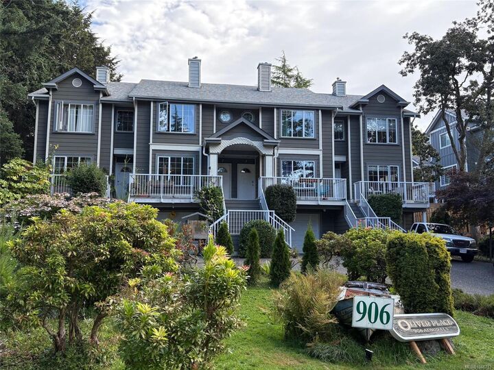 Property Photo: 906 Admirals Rd #2 BC V9A 2P4