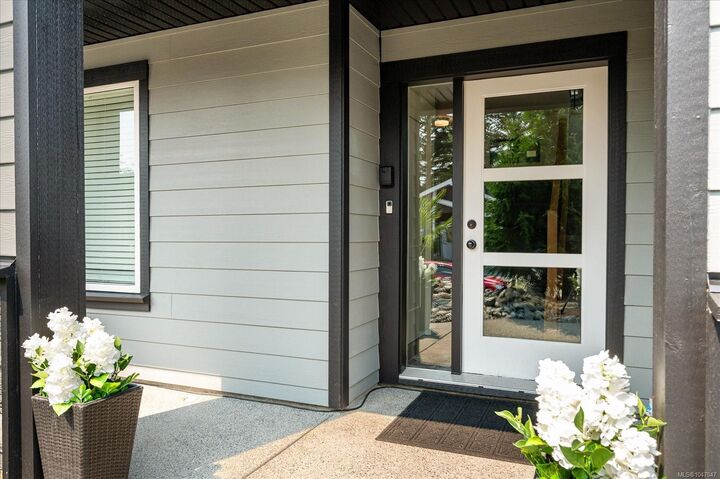 Property Photo: 235 Golden Oaks Cres BC V9T 0K8