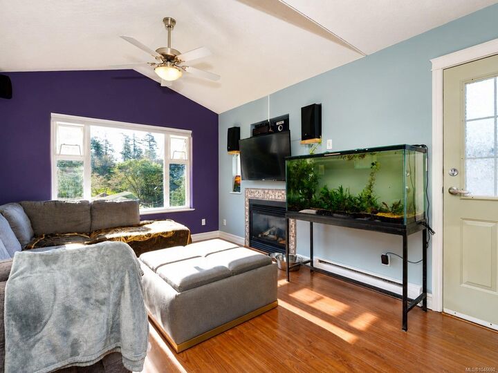 Property Photo: 2562 Wentwich Rd BC V9B 3N4