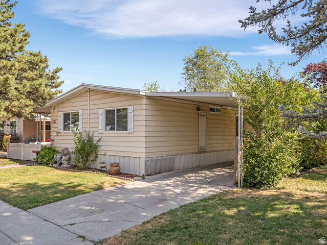 Property Photo:  1602 Indian Summer Dr  UT 84116 