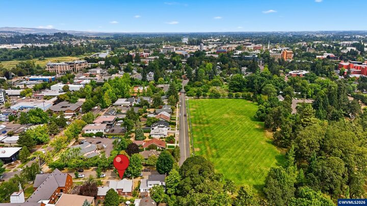 Property Photo: 470 Miller St SE OR 97302