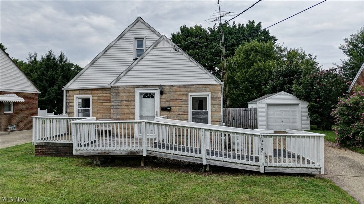 Property Photo: 2929 Helen Place NW OH 44708