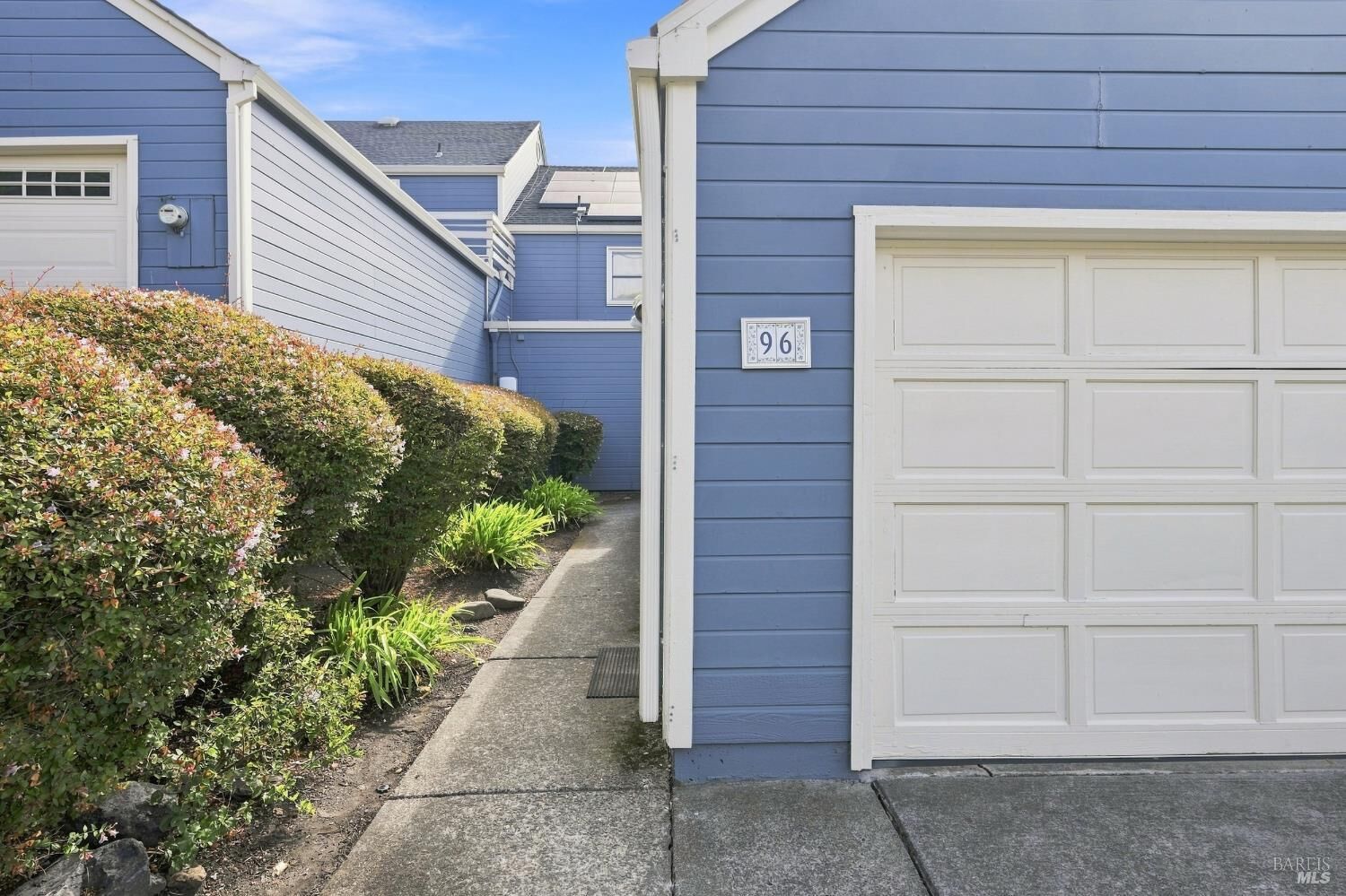 Property Photo:  96 Firestone Way  CA 95409 