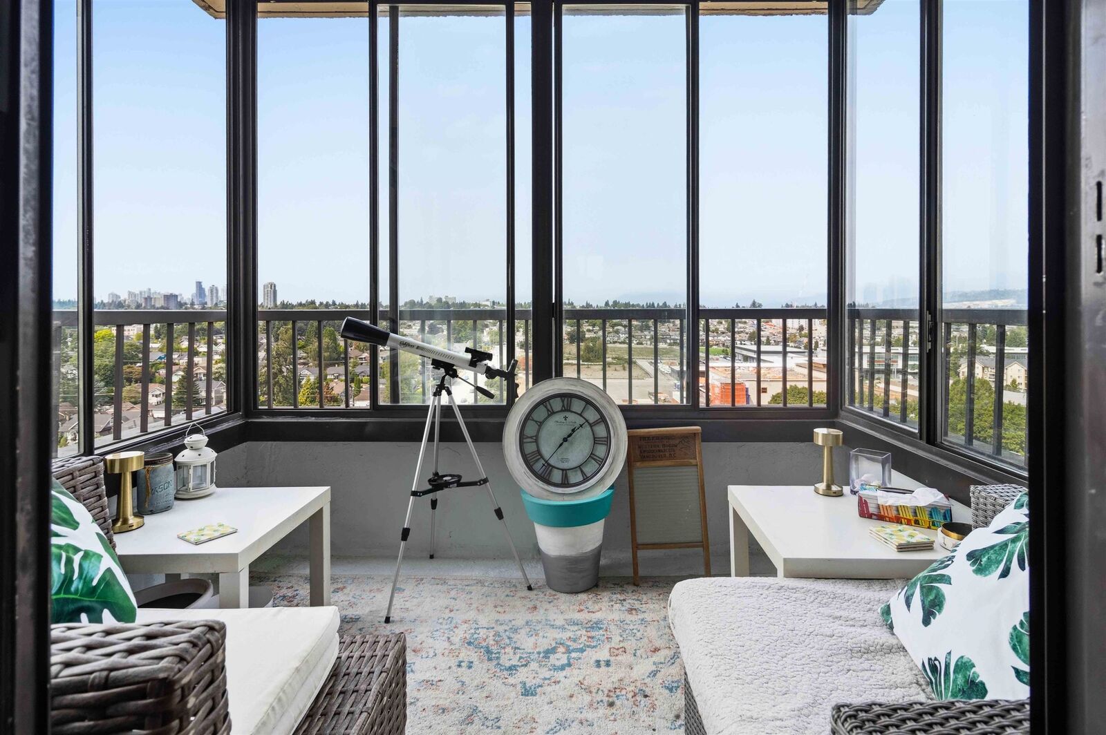 Property Photo: 740 Hamilton Street 1603 BC V3M 5T7