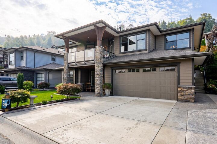 Property Photo: 50778 Ledgestone Place 29 BC V2P 0E7