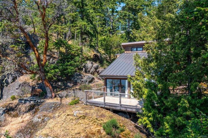 Property Photo: 3803 Cutlass Court BC V0N 2M2