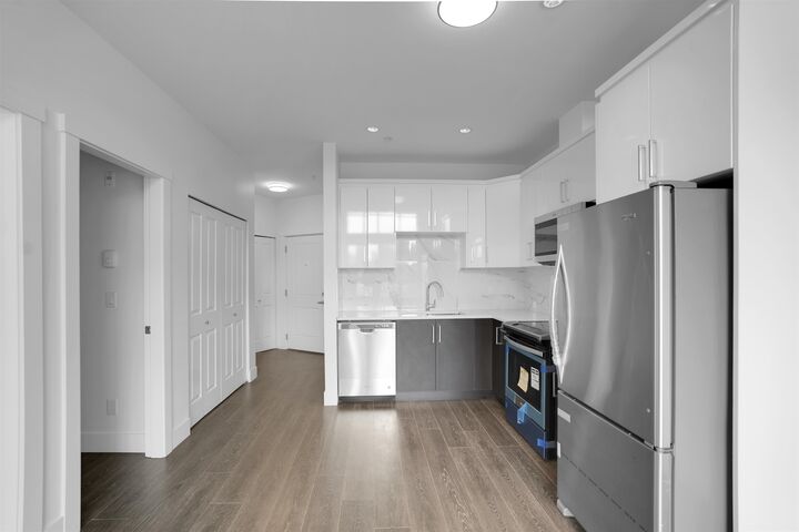 Property Photo: 9983 E Barnston Drive 504 BC V4N 6T3