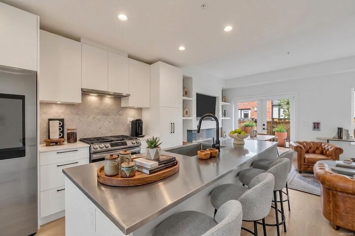 535 E 2nd Street 137 — photo 1