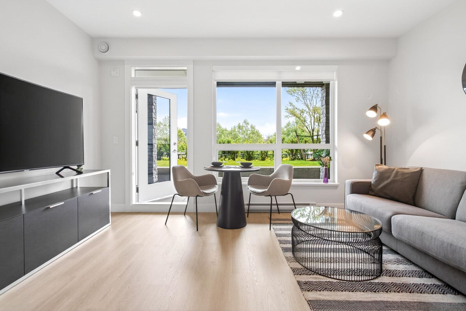 Property Photo:  1942 Starling Dr 105  BC V4M 0H1 