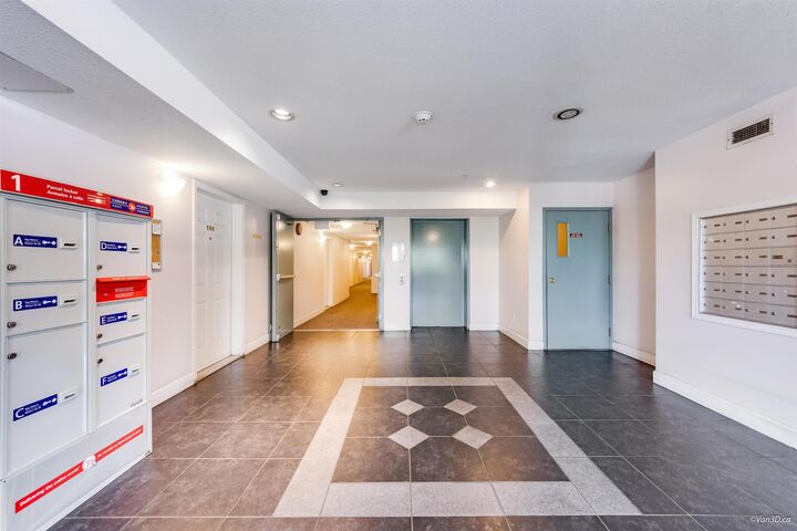 Property Photo: 5818 Lincoln Street 209 BC V5R 4P7