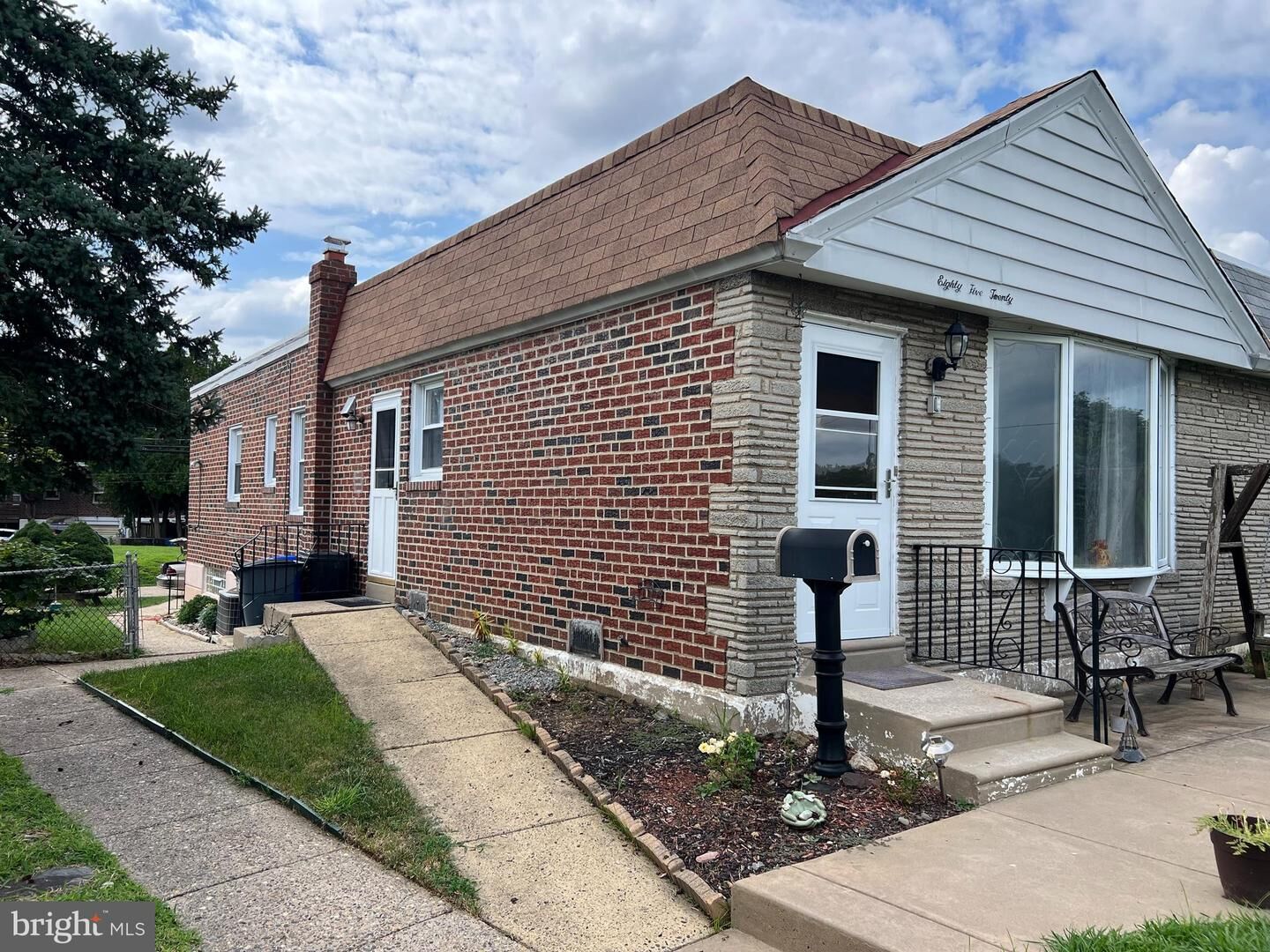 Property Photo:  8520 Castor Avenue  PA 19152 