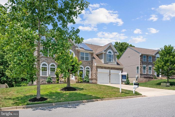 Property Photo:  10707 Quaking Aspen Way  MD 20735 