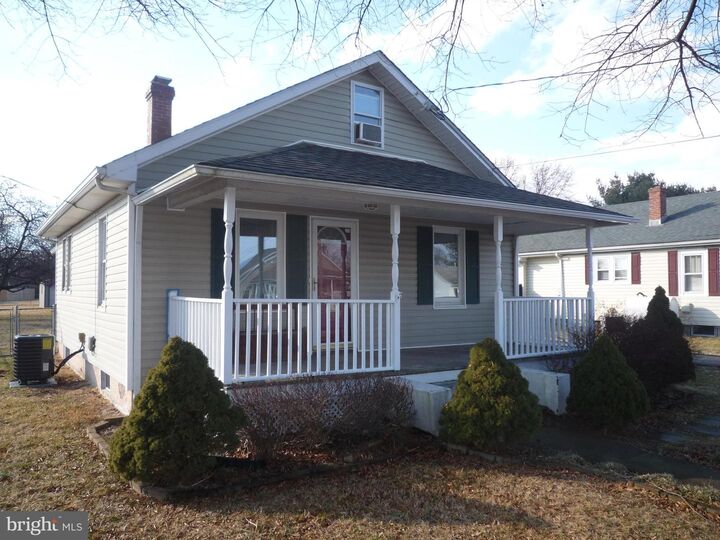 Property Photo: 104 Greenway Street VA 22405