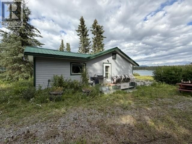 Property Photo: 22 Tagish River Road YT Y0B 1T0