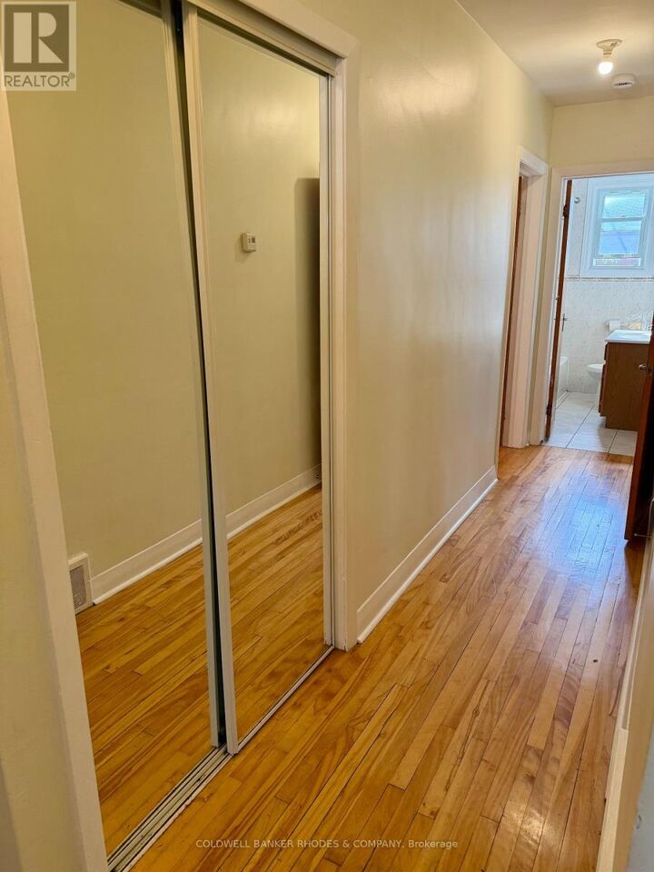 Property Photo:  2484 Carlsen Avenue 1  ON K1V 8G3 
