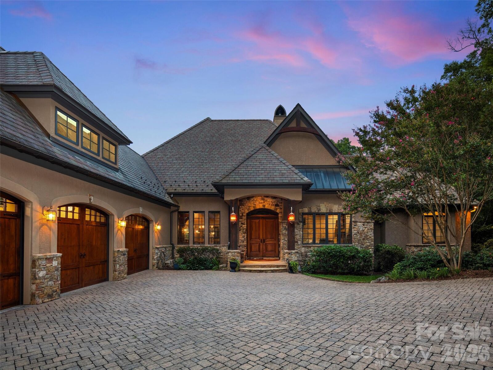 Property Photo:  1812 Bella Vista Court  NC 28704 