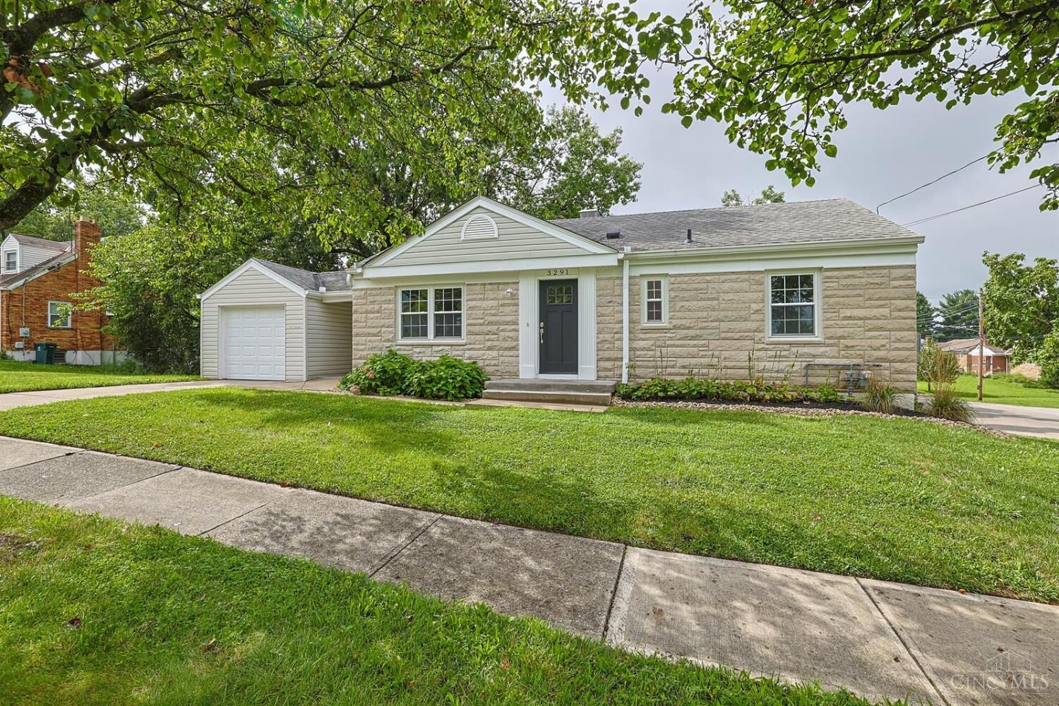Property Photo:  3291 Tulsa Court  OH 45238 