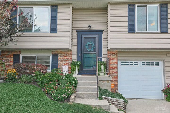 Property Photo:  2838 Kimberly Drive  OH 45039 