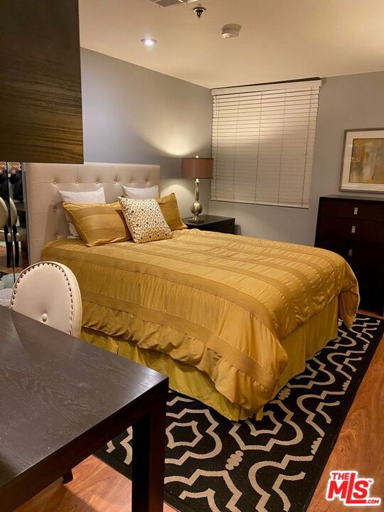 Property Photo:  10660 Wilshire Blvd, Unit 101  CA 90024 