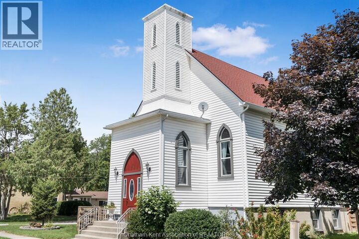 Property Photo:  203 McIntyre Street  ON N0L 1J0 