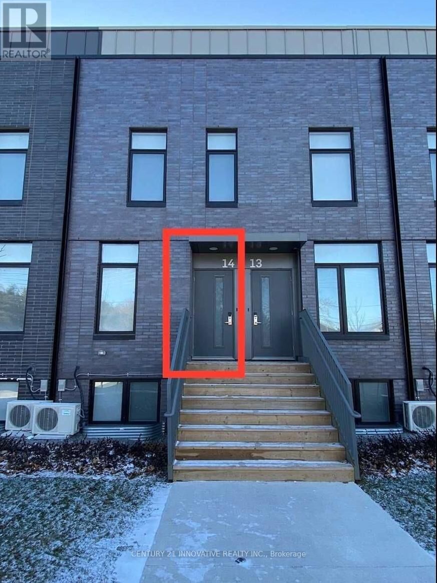 Property Photo: 1720 Simcoe Street North 14 ON L1G 4X9