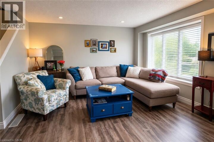 Property Photo:  38 Tudor Street  ON N2R 1W4 