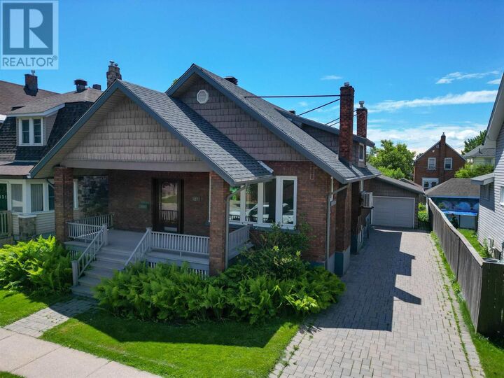 Property Photo:  127 Albert St W  ON P6A 1B5 
