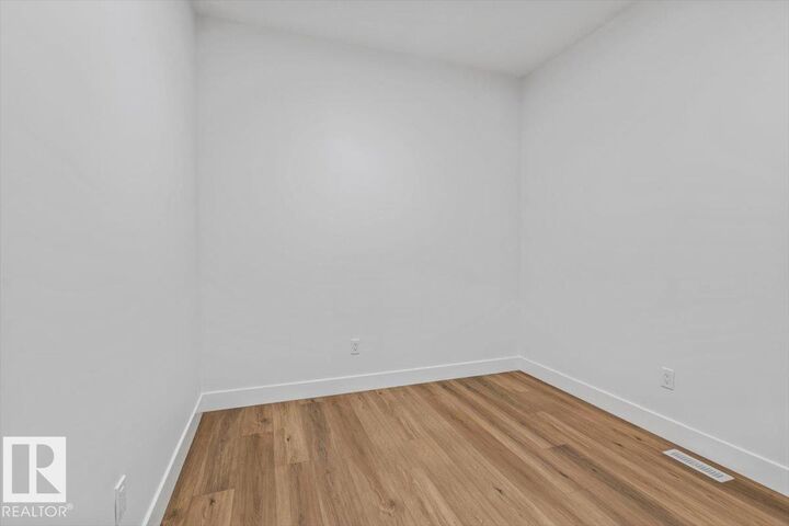 Property Photo:  29 Foxtail Road  AB T8L 0Z5 