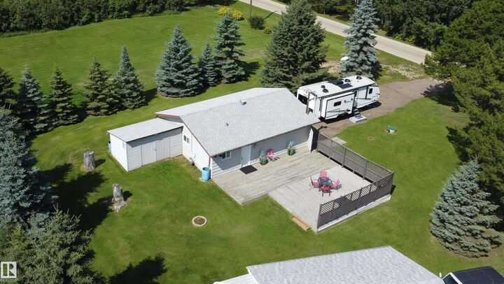 38 Lakeshore Drive — photo 1