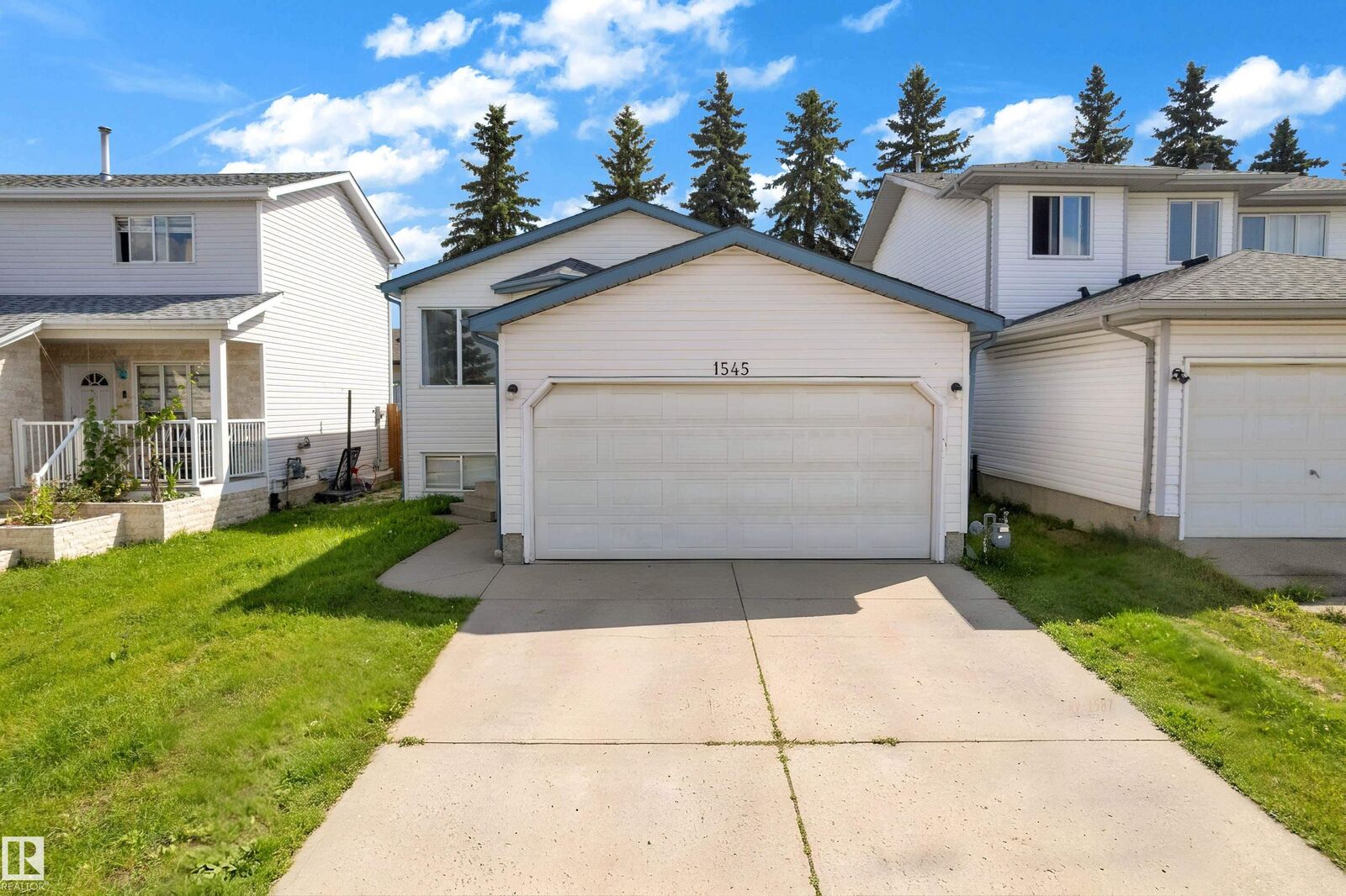 Property Photo:  1545 49A Street NW  AB T6L 6Y6 