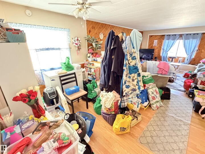 Property Photo:  9501 104 Avenue 18  AB T7P 1M7 