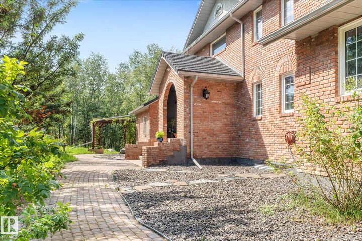 Property Photo: 53221 Rge Road 263 AB T7X 3G2