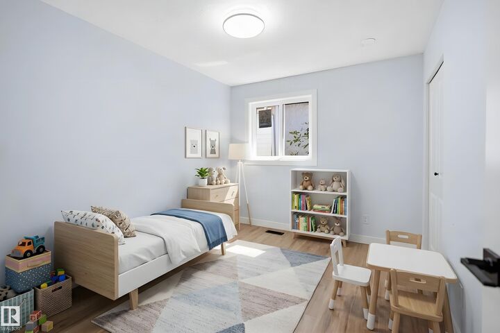 Property Photo:  1720 49 A Street NW  AB T6L 3K6 