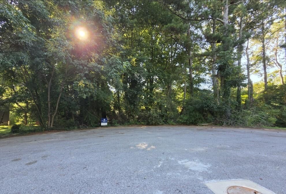 Property Photo: 3010 Landmark Drive SE GA 30094