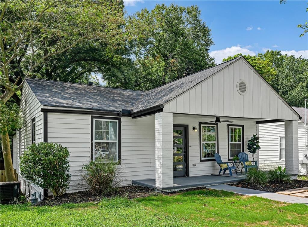 Property Photo: 1379 Gault Street SE GA 30315