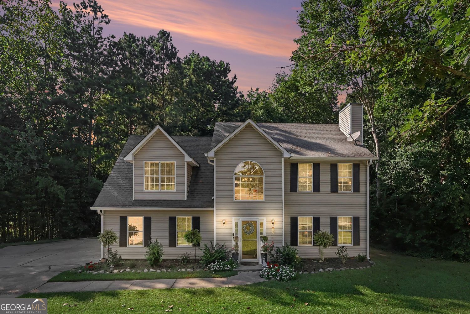 Property Photo:  4535 Raptor Trail  GA 30135 