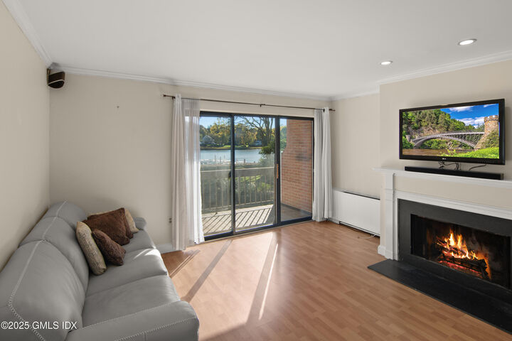 Property Photo:  7 River Road 306  CT 06807 