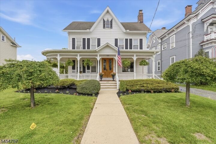 Property Photo:  175 Main St  NJ 08822 