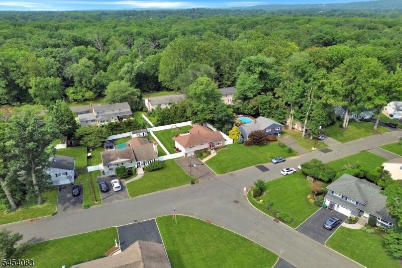 Property Photo:  9 Brookdale Rd  NJ 07016 