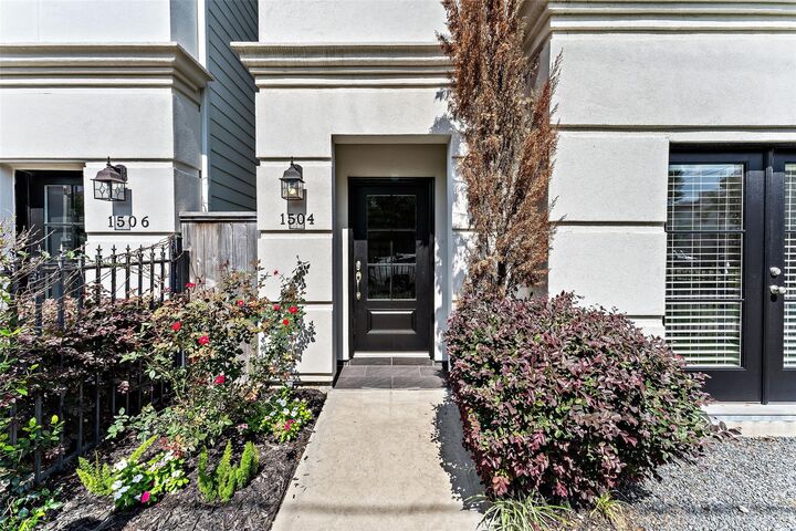 Property Photo:  1504 Knox Street  TX 77007 